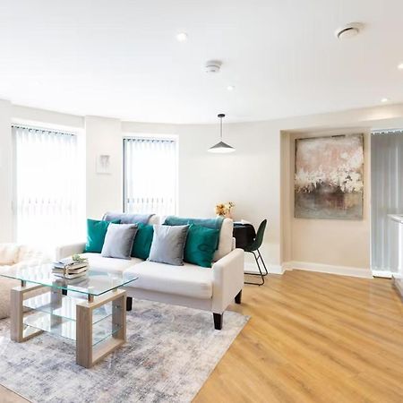 לידס Modern City Apartment - Sleeps 4 & Walk To Arena מראה חיצוני תמונה