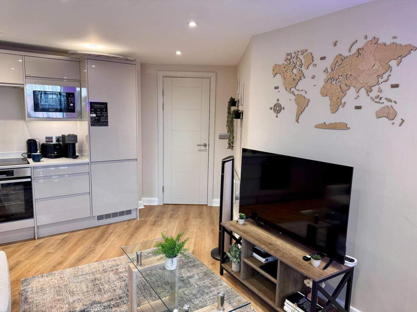 לידס Modern City Apartment - Sleeps 4 & Walk To Arena מראה חיצוני תמונה